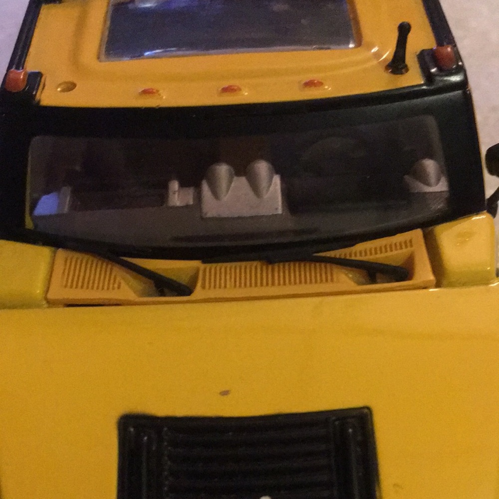Hummer - Picture 7 of 10